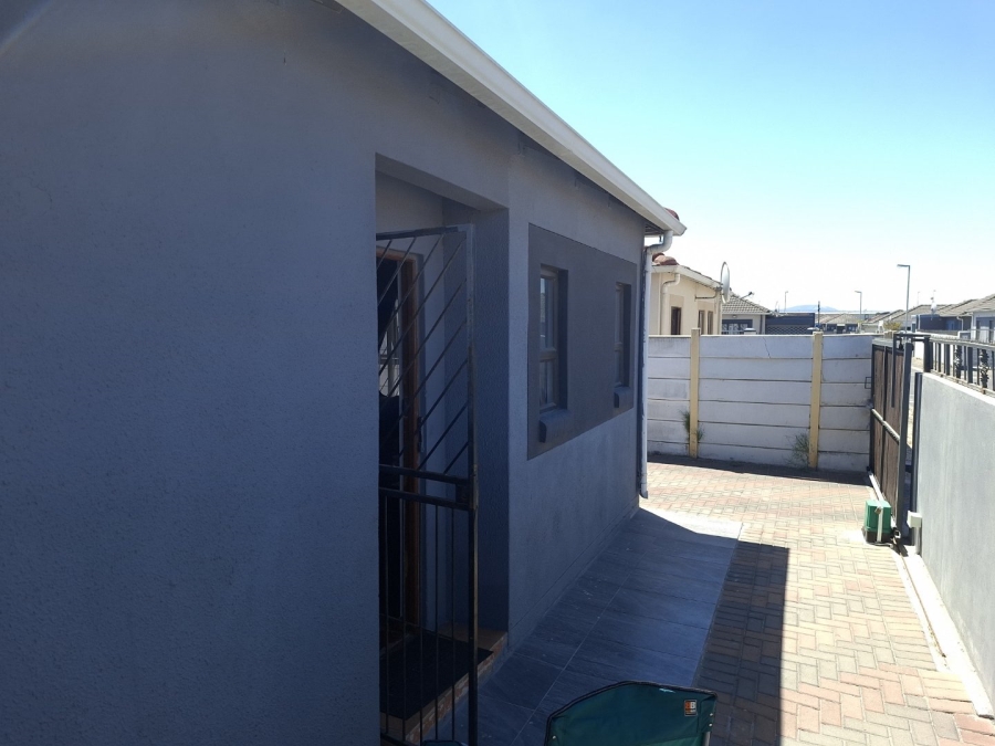 3 Bedroom Property for Sale in Delft South Western Cape
